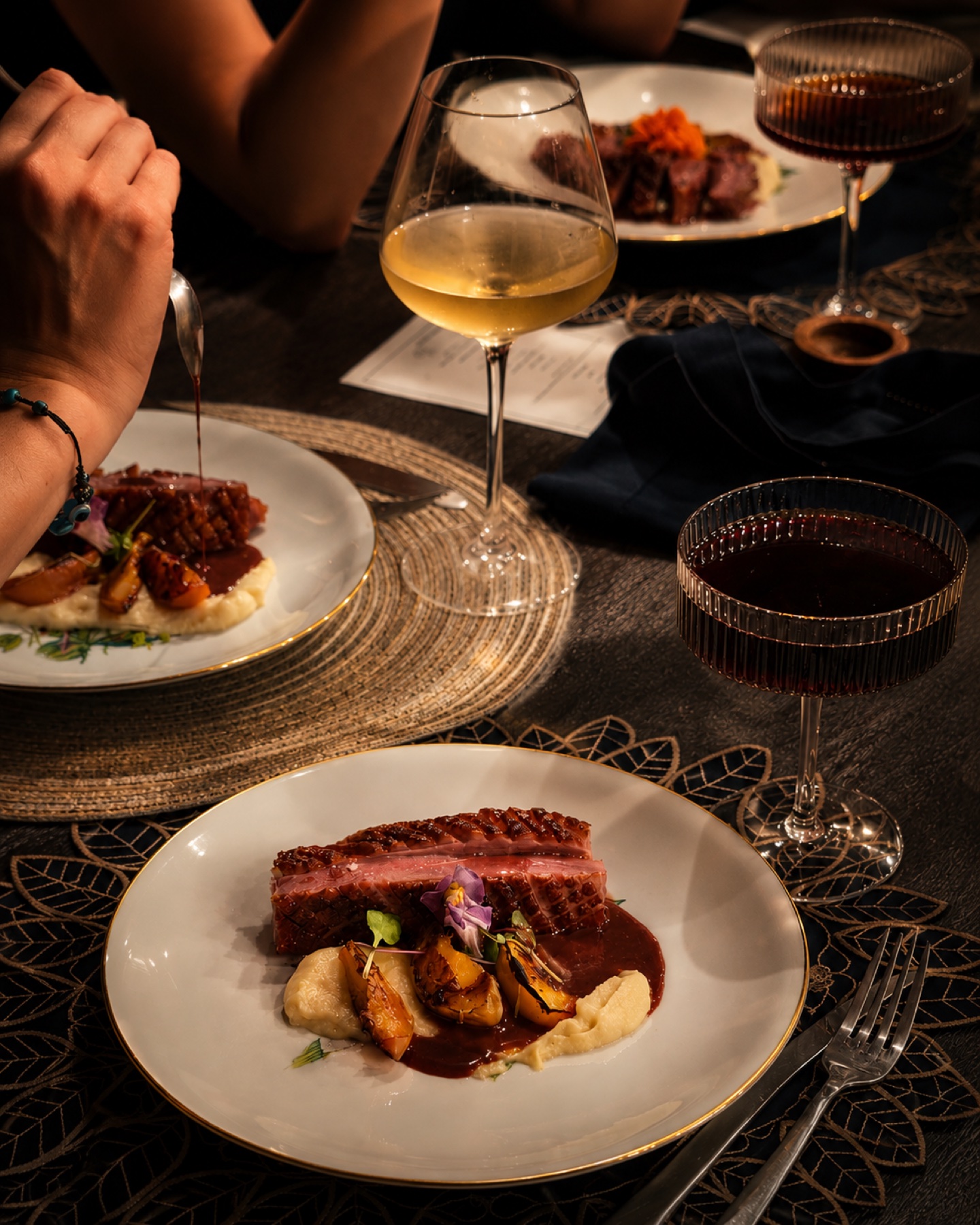 Candlelit dinner service